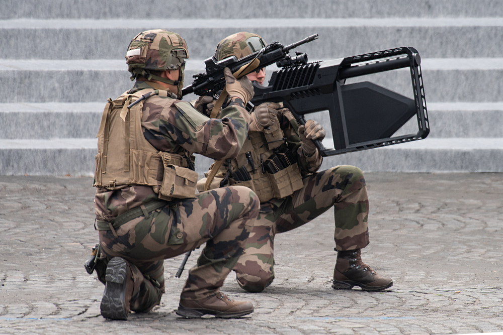 Soldier uses DroneGun Tactical counter-unmanned aerial system solution. Photo: DroneShield